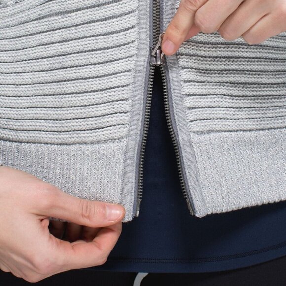 Lululemon Embrace Hoodie- Knit Hooded Zip Up Sweater- Size Medium - Picture 5 of 15